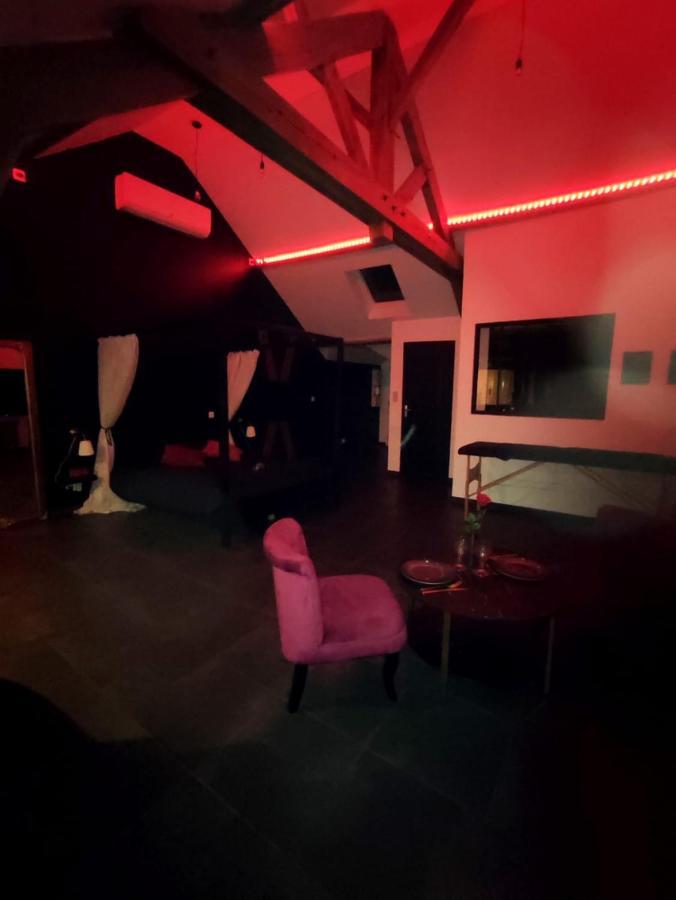 Love Room A Montargis Kültér fotó